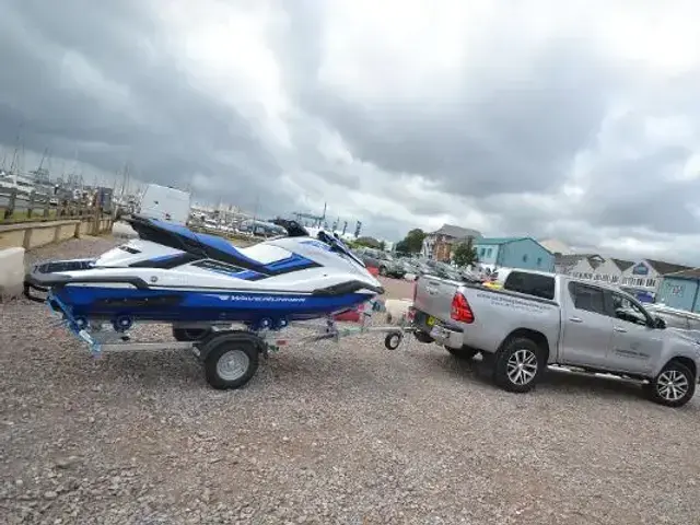 Yamaha WaveRunner FX Cruiser HO