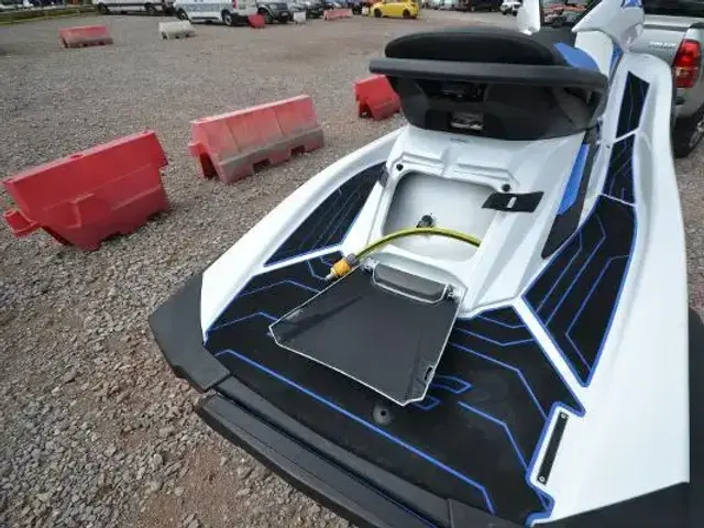 Yamaha WaveRunner FX Cruiser HO