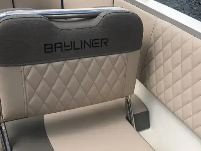 Bayliner Vr5