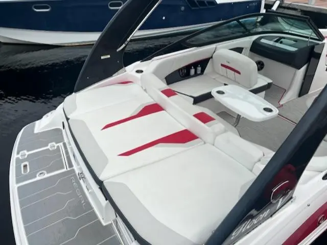 2018 Regal 2000 esx bowrider