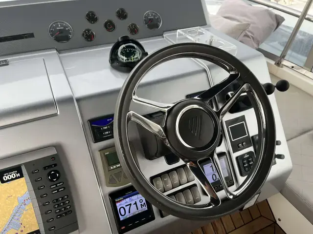 Fairline Squadron 55