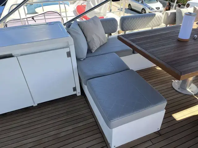 Fairline Squadron 55