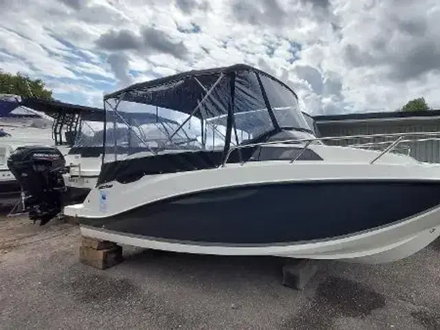 Quicksilver 555 CABIN