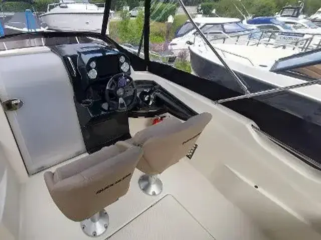 Quicksilver 555 Cabin