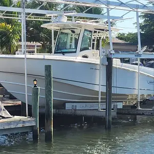 2011 Boston Whaler 320 Outrage