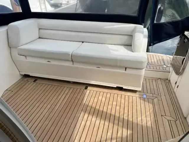 Sealine F 34