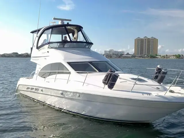 Sea Ray 44 Sedan Bridge