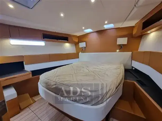 Jeanneau Yachts 58