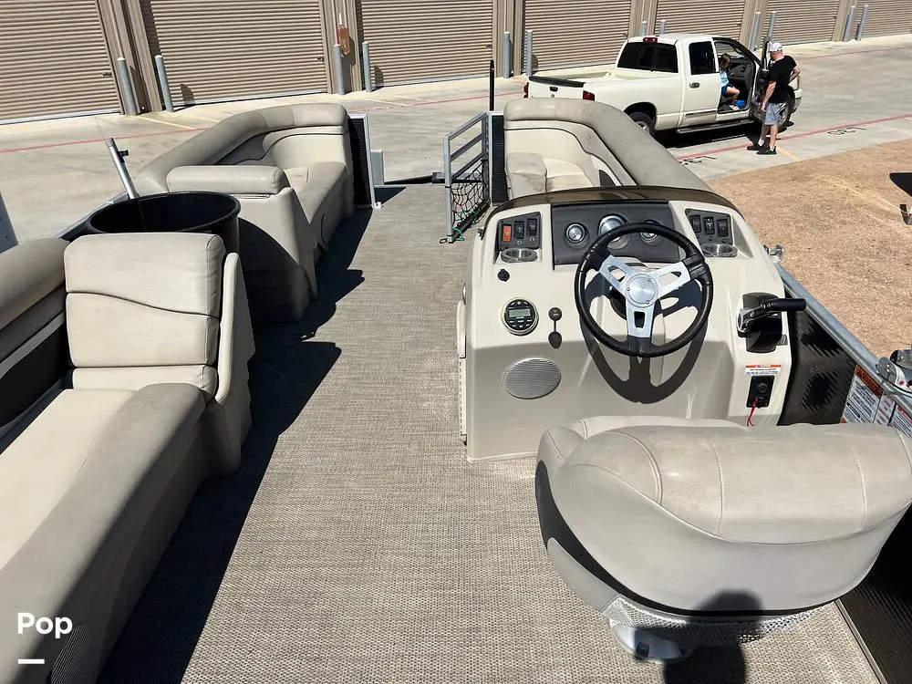 2019 Bennington 22sl