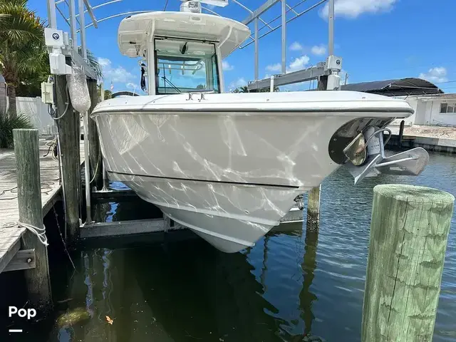 Boston Whaler 320 Outrage