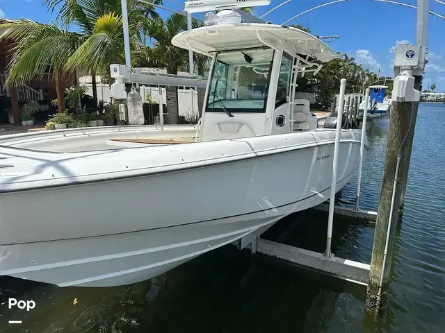 Boston Whaler 320 Outrage