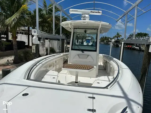 Boston Whaler 320 Outrage