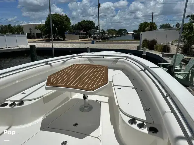 Boston Whaler 320 Outrage