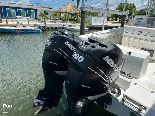 Boston Whaler 320 Outrage