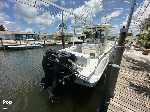 Boston Whaler 320 Outrage