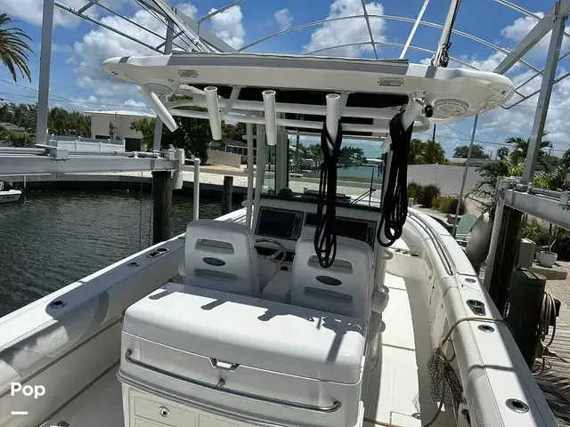 Boston Whaler 320 Outrage