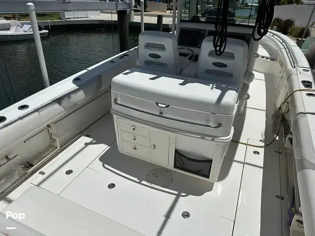 Boston Whaler 320 Outrage