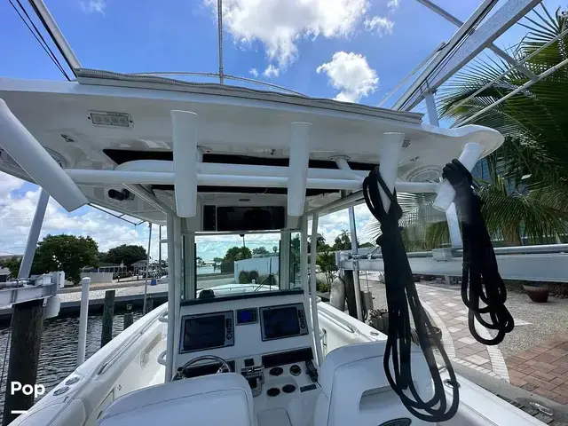 Boston Whaler 320 Outrage