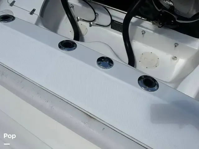 Boston Whaler 320 Outrage