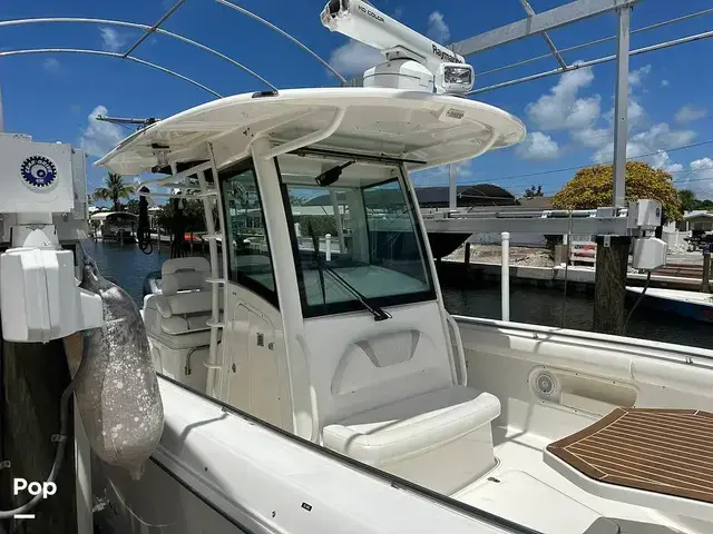 Boston Whaler 320 Outrage