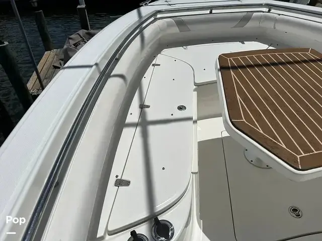 Boston Whaler 320 Outrage