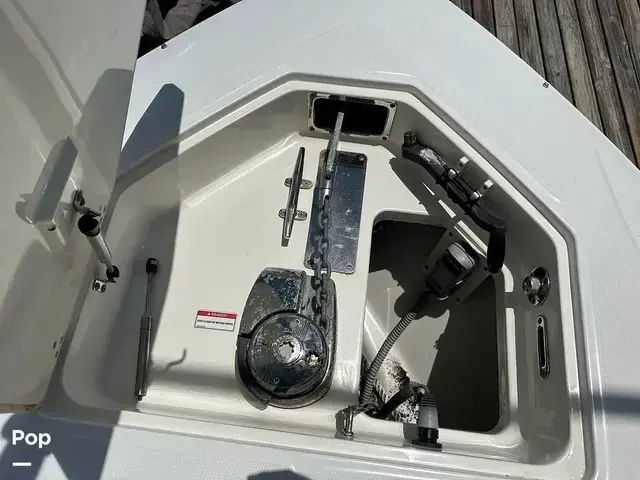 Boston Whaler 320 Outrage