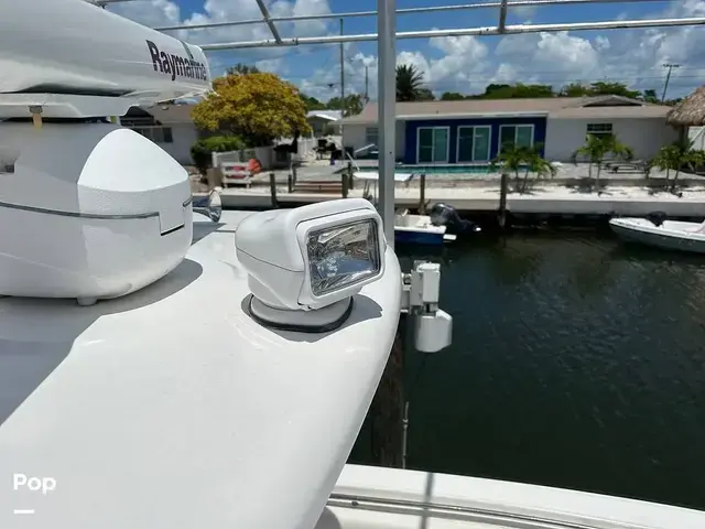 Boston Whaler 320 Outrage