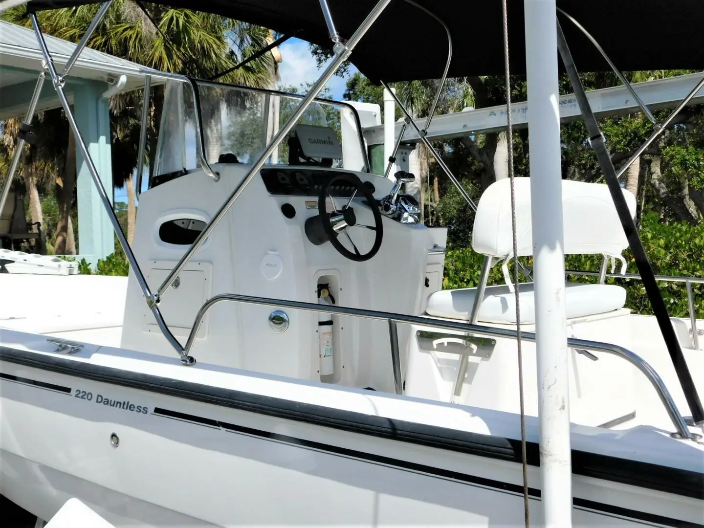 2005 Boston Whaler 22