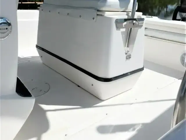 Boston Whaler 22 Outrage