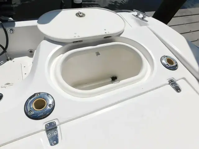 Boston Whaler 22 Outrage