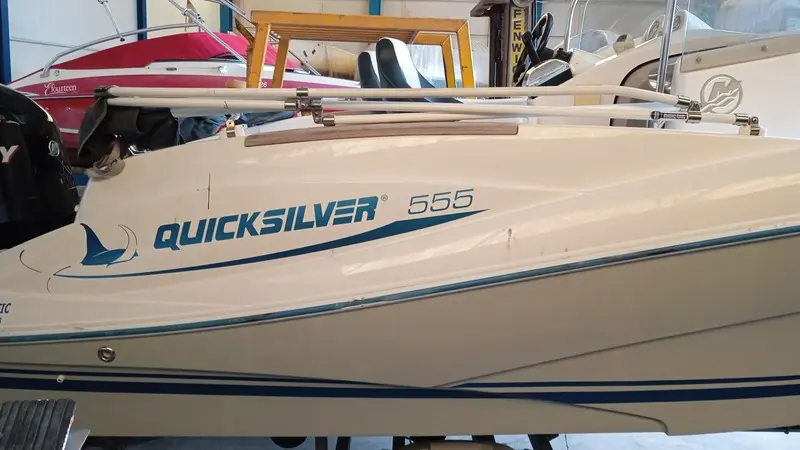 2007 Quicksilver 555 commander