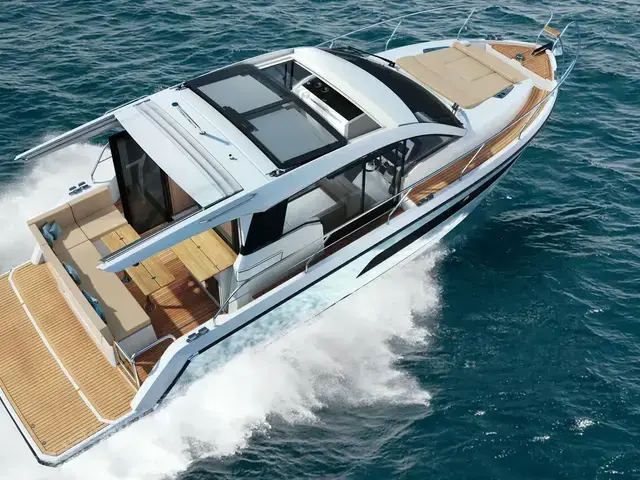 Sealine C335V