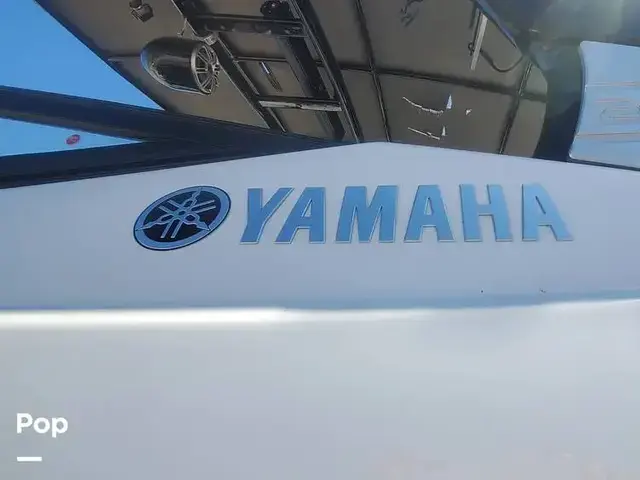 Yamaha 242 Xe