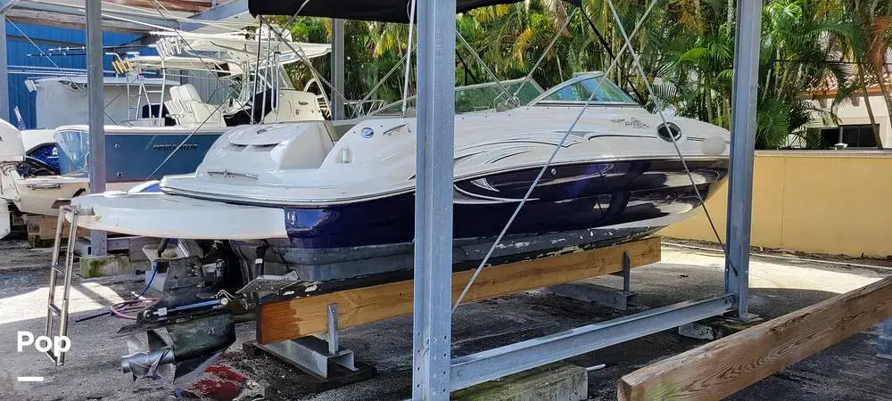 2005 Sea Ray 240 sundeck