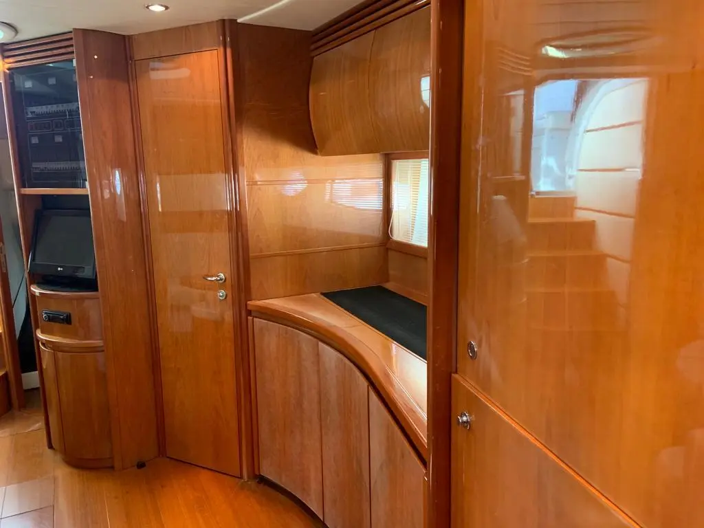 2004 Pershing 50