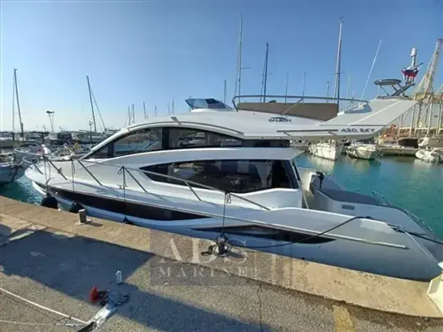 Galeon 430 Skydeck