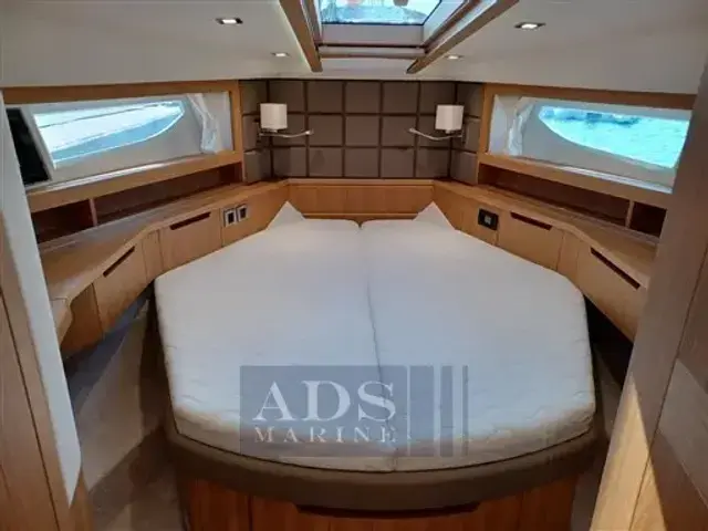 Galeon 430 Skydeck