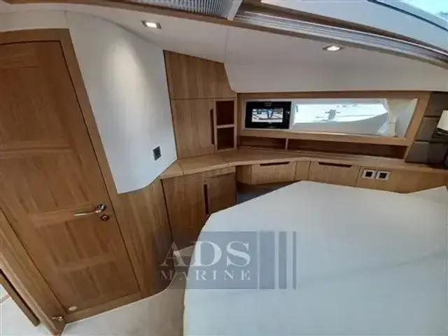 Galeon 430 Skydeck