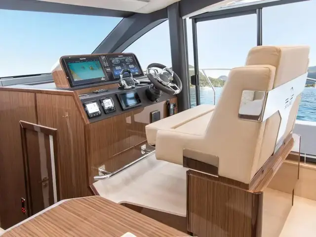 Sealine C430