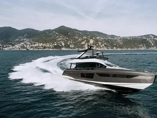 Azimut Fly 68