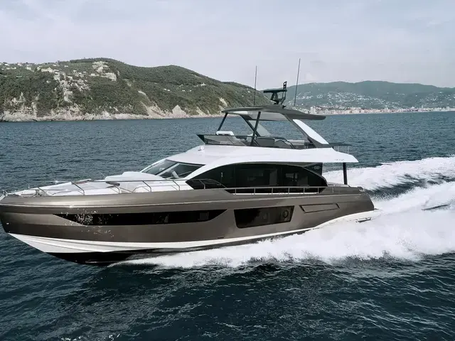 Azimut Fly 68