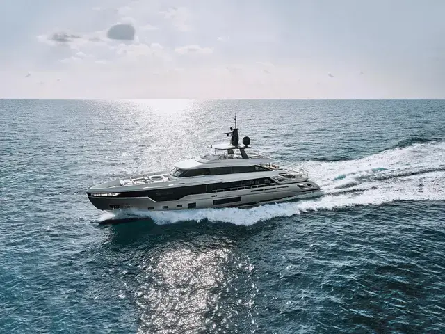 Azimut Grande Trideck