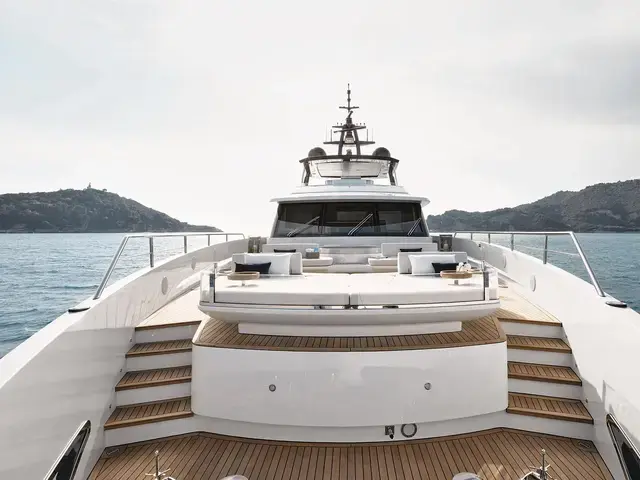 Azimut Grande Trideck