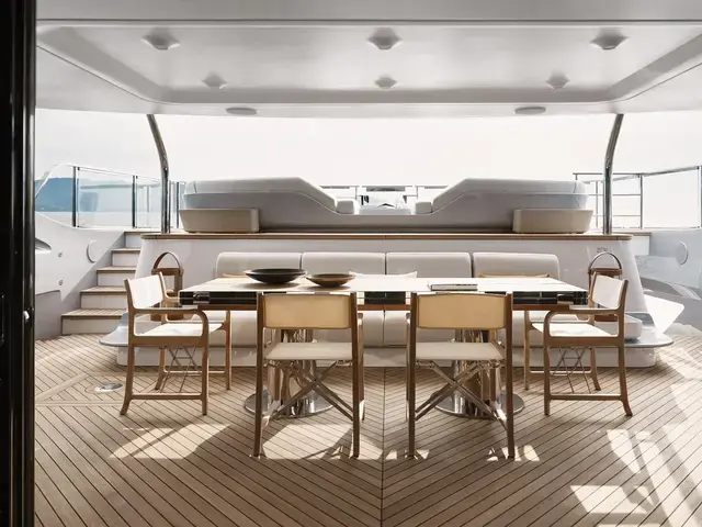 Azimut Grande Trideck