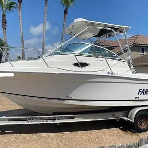 2004 Robalo R265 Walkaround