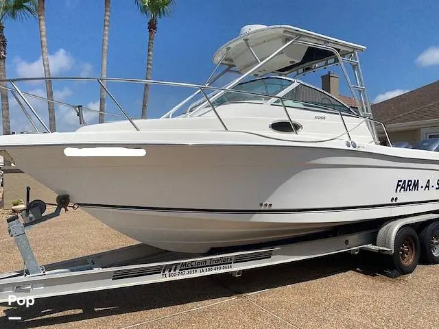 2004 Robalo r265 walkaround