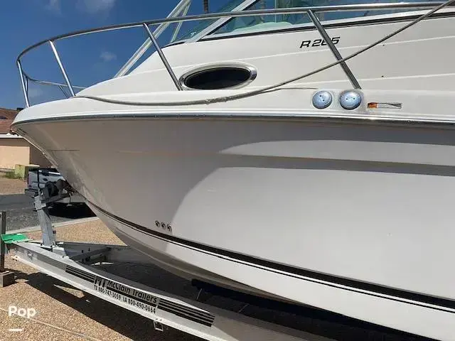 Robalo R265 Walkaround