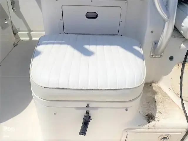 Robalo R265 Walkaround