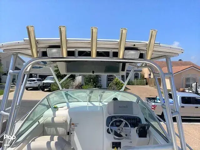 Robalo R265 Walkaround