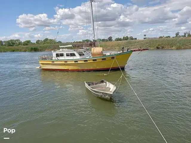 Island Trader Motorsailer 40